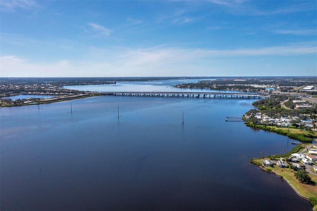 En Venta: $1,200,000 (3 camas, 2 baños, 2409 Pies cuadrados)