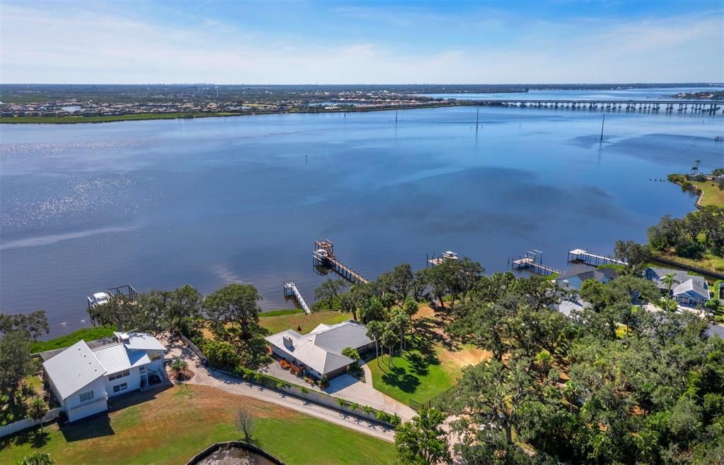 En Venta: $1,200,000 (3 camas, 2 baños, 2409 Pies cuadrados)