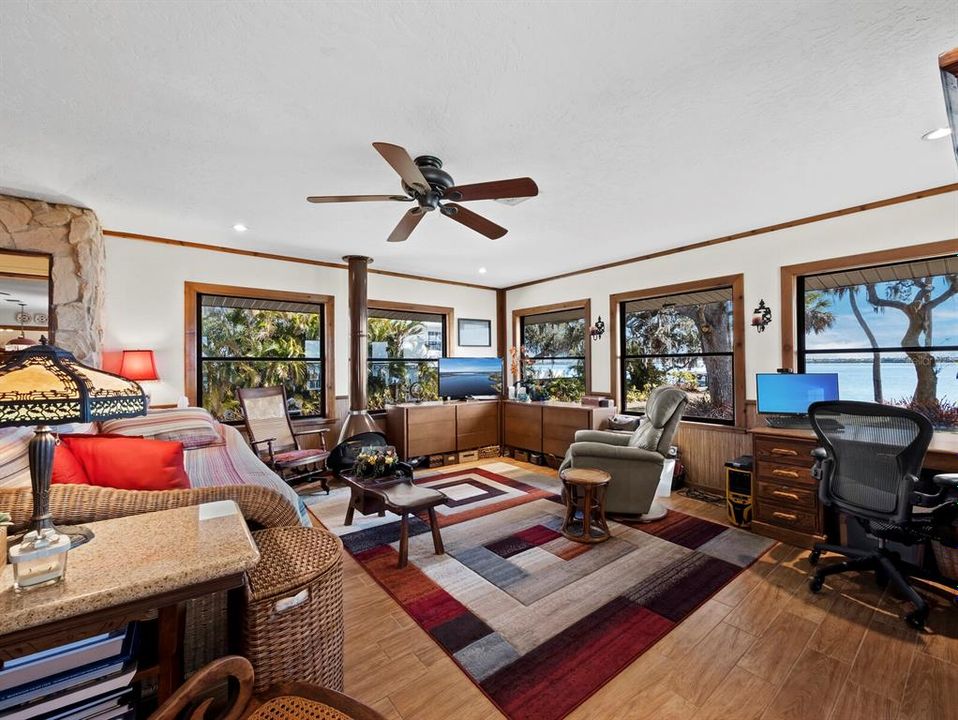 En Venta: $1,200,000 (3 camas, 2 baños, 2409 Pies cuadrados)