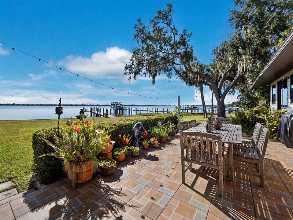 En Venta: $1,200,000 (3 camas, 2 baños, 2409 Pies cuadrados)