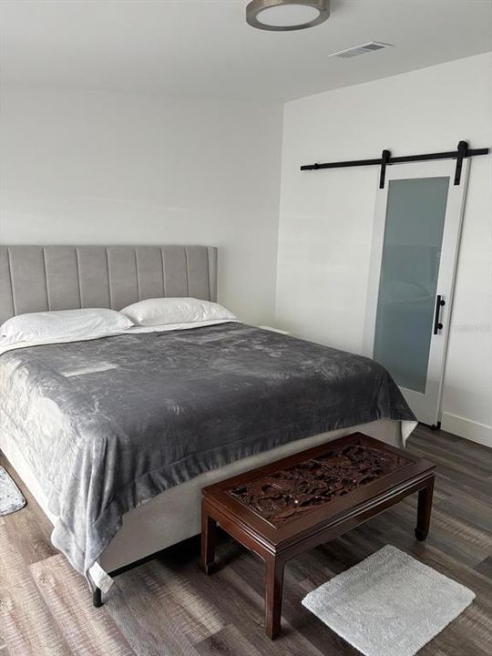 For Sale: $385,000 (3 beds, 2 baths, 1404 Square Feet)