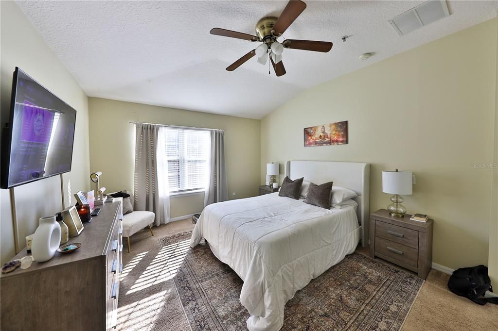 На продажу: $255,000 (2 спален, 2 ванн, 1200 Квадратных фут)