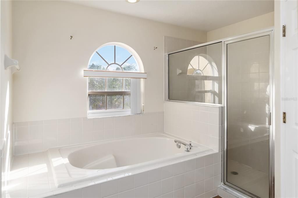 На продажу: $395,000 (4 спален, 2 ванн, 2778 Квадратных фут)