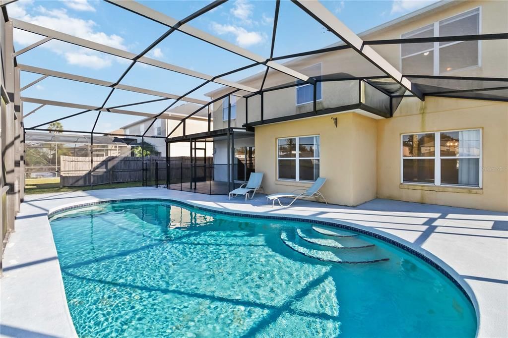 На продажу: $395,000 (4 спален, 2 ванн, 2778 Квадратных фут)