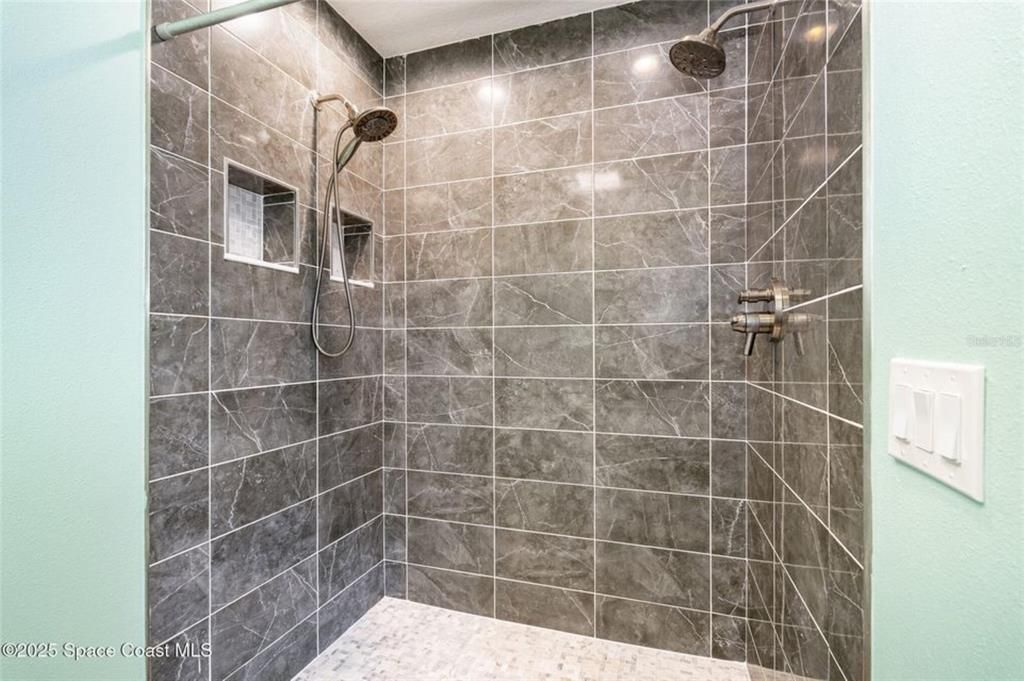 待售: $264,900 (3 贝兹, 2 浴室, 1864 平方英尺)