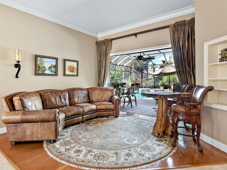 For Sale: $1,649,000 (4 beds, 4 baths, 3984 Square Feet)