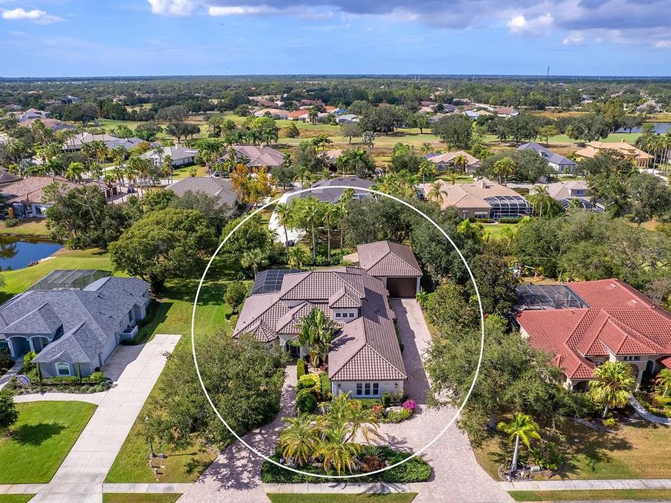 For Sale: $1,649,000 (4 beds, 4 baths, 3984 Square Feet)