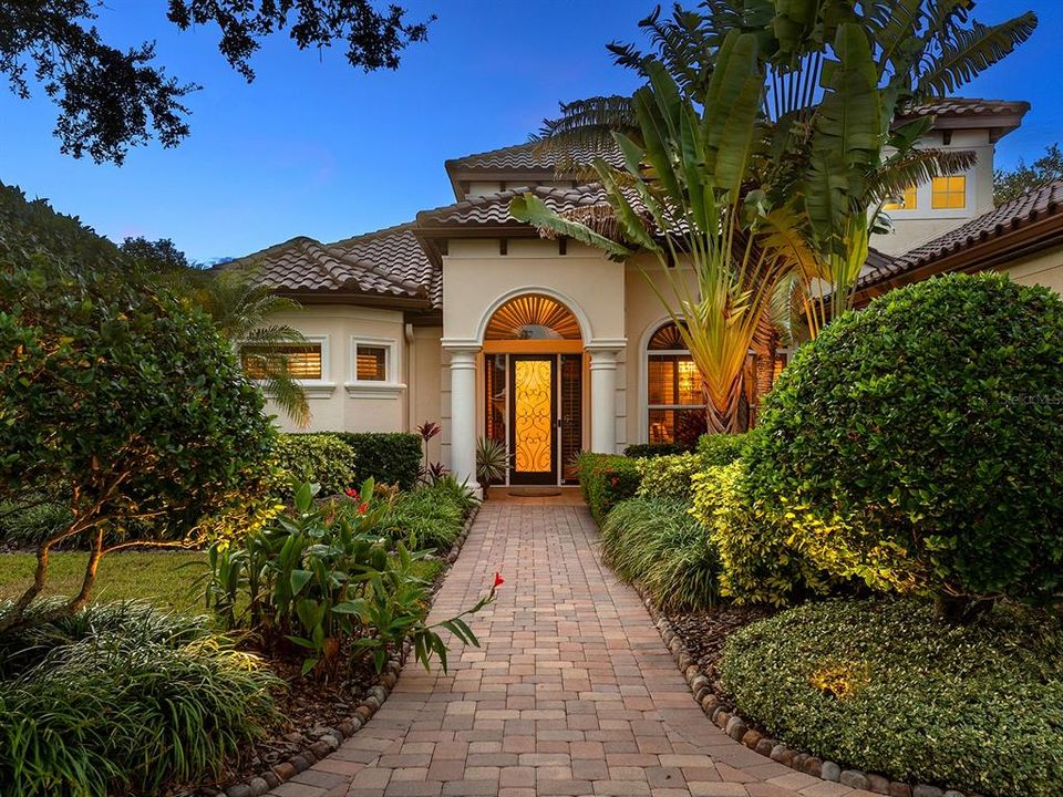 For Sale: $1,649,000 (4 beds, 4 baths, 3984 Square Feet)