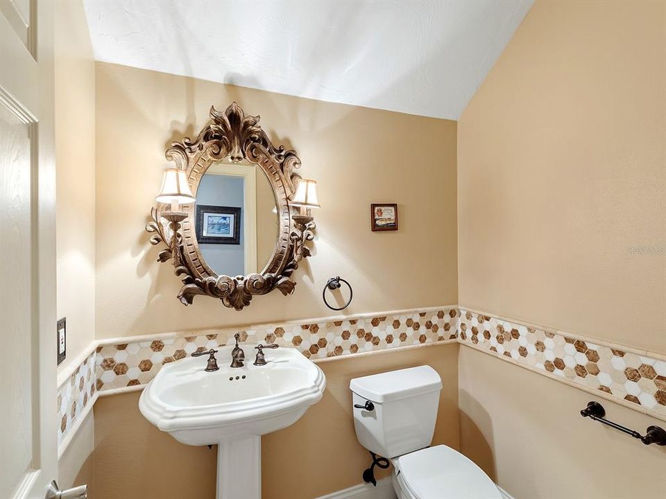 For Sale: $1,649,000 (4 beds, 4 baths, 3984 Square Feet)