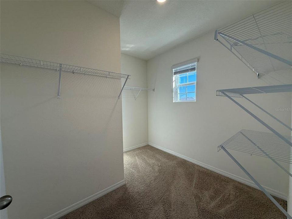 出租: $2,600 (5 贝兹, 3 浴室, 2522 平方英尺)