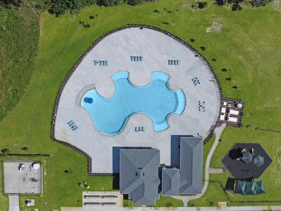 出租: $2,600 (5 贝兹, 3 浴室, 2522 平方英尺)