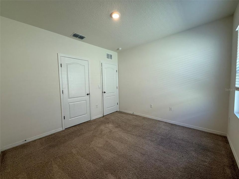 出租: $2,600 (5 贝兹, 3 浴室, 2522 平方英尺)