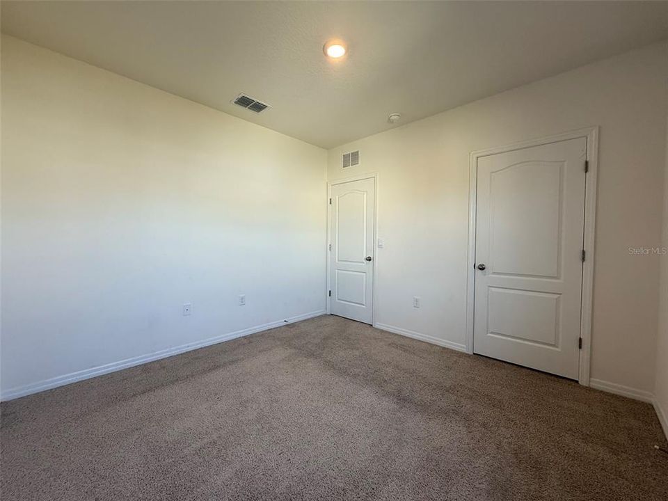 出租: $2,600 (5 贝兹, 3 浴室, 2522 平方英尺)