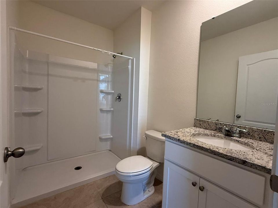 出租: $2,600 (5 贝兹, 3 浴室, 2522 平方英尺)