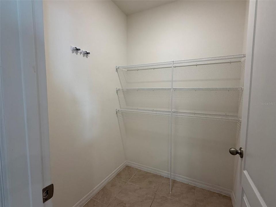 出租: $2,600 (5 贝兹, 3 浴室, 2522 平方英尺)