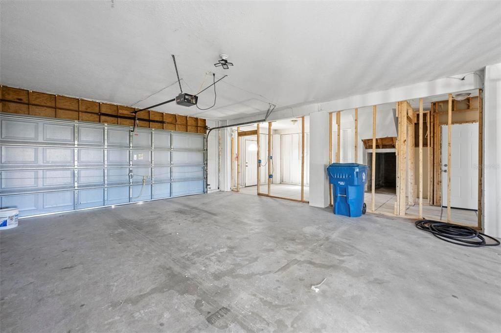 For Sale: $599,000 (3 beds, 2 baths, 2046 Square Feet)