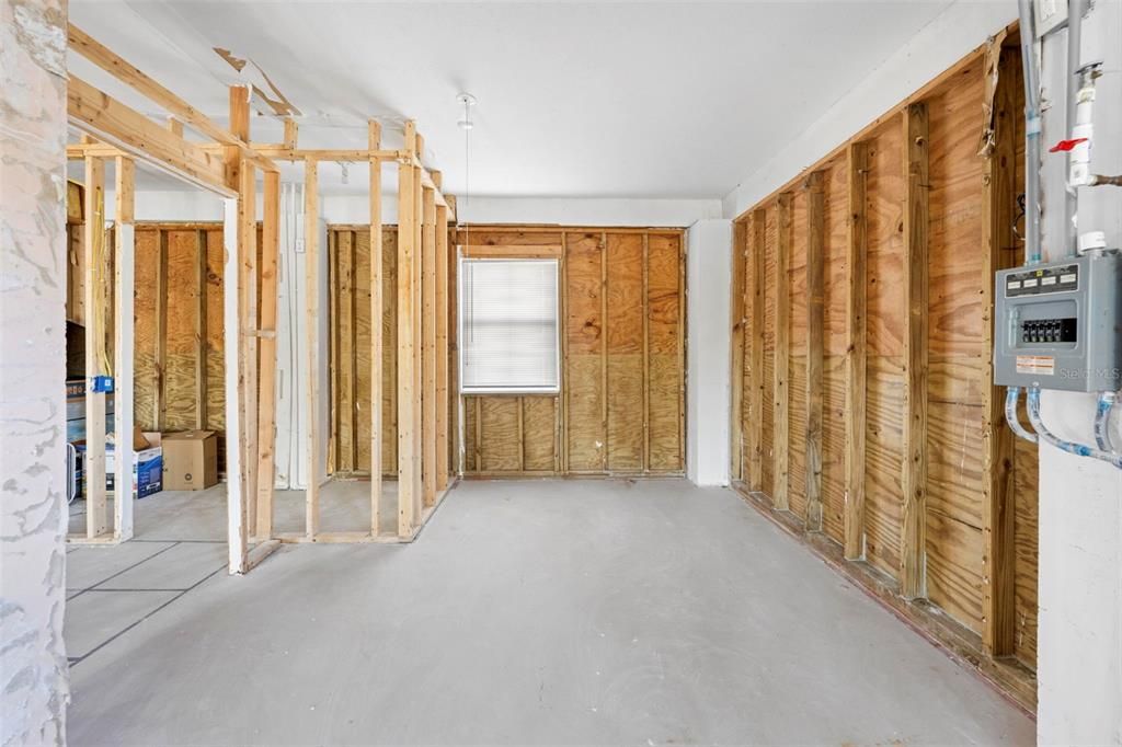 For Sale: $599,000 (3 beds, 2 baths, 2046 Square Feet)