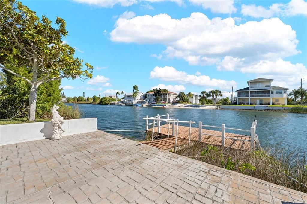 For Sale: $599,000 (3 beds, 2 baths, 2046 Square Feet)