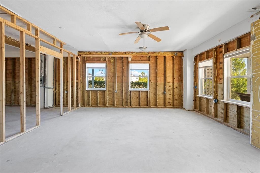 For Sale: $599,000 (3 beds, 2 baths, 2046 Square Feet)