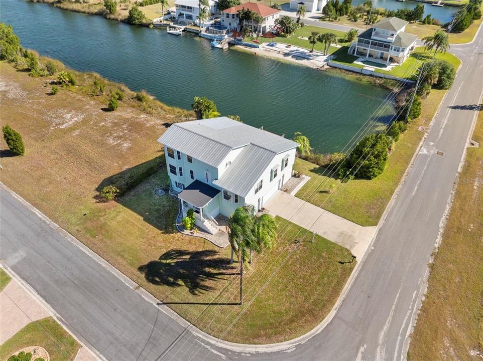 For Sale: $599,000 (3 beds, 2 baths, 2046 Square Feet)