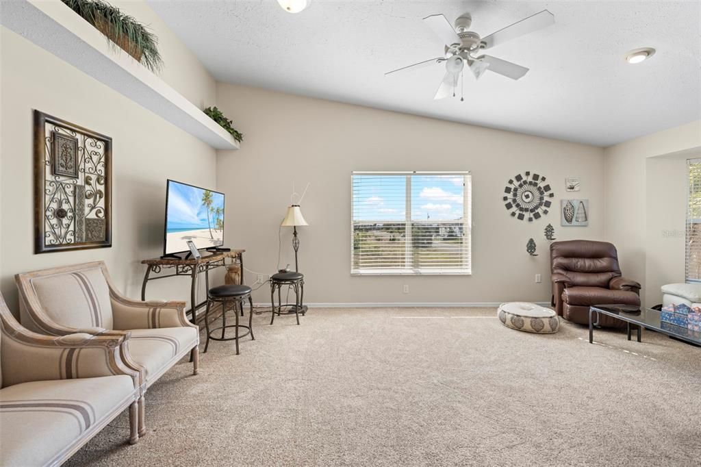 For Sale: $599,000 (3 beds, 2 baths, 2046 Square Feet)