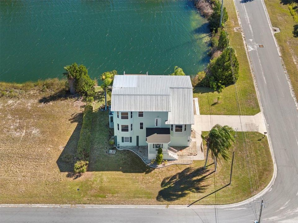 For Sale: $599,000 (3 beds, 2 baths, 2046 Square Feet)