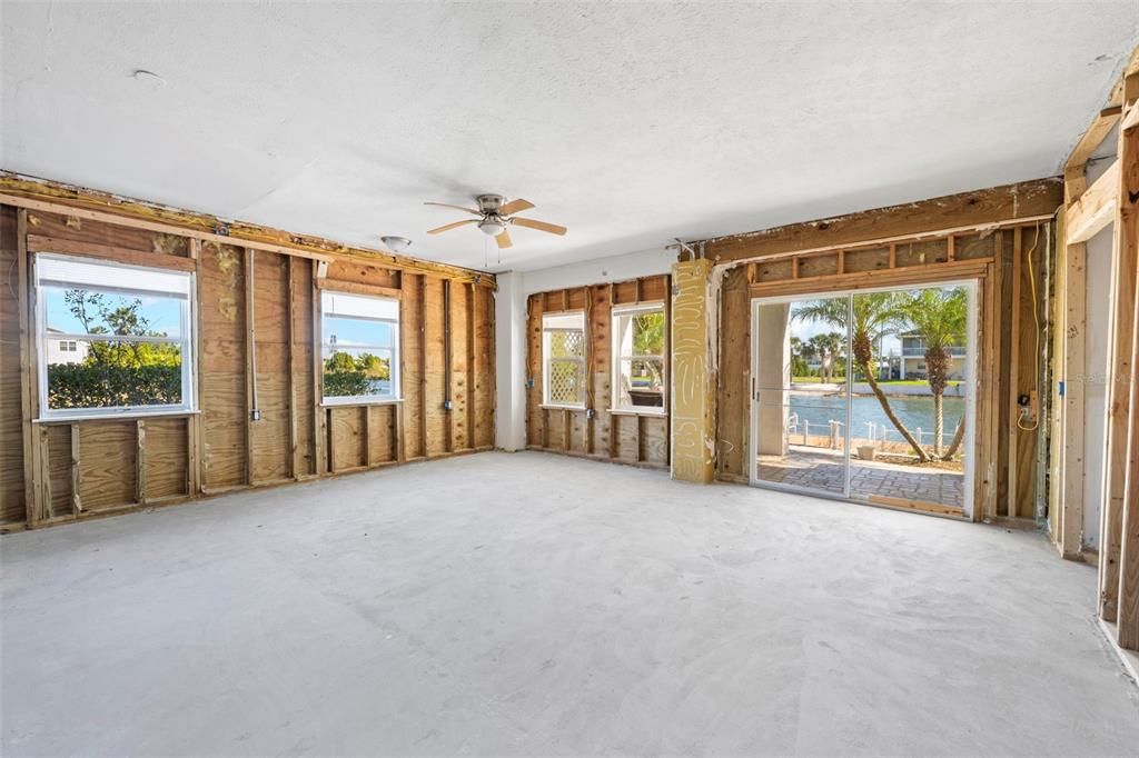 For Sale: $599,000 (3 beds, 2 baths, 2046 Square Feet)