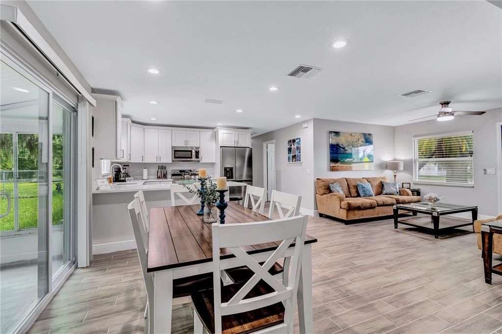 В аренду: $2,395 (3 спален, 2 ванн, 1545 Квадратных фут)