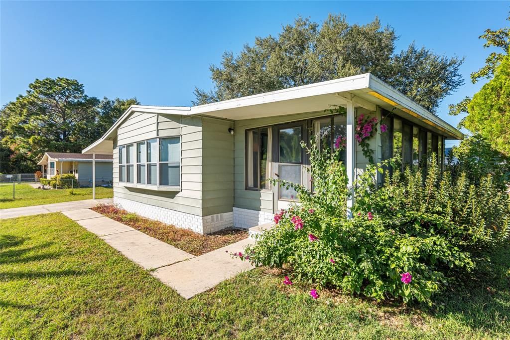 待售: $149,800 (2 贝兹, 2 浴室, 1104 平方英尺)