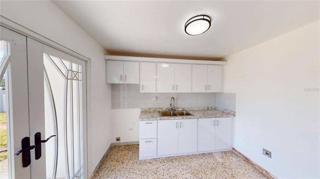 En Venta: $242,000 (3 camas, 2 baños, 1333 Pies cuadrados)