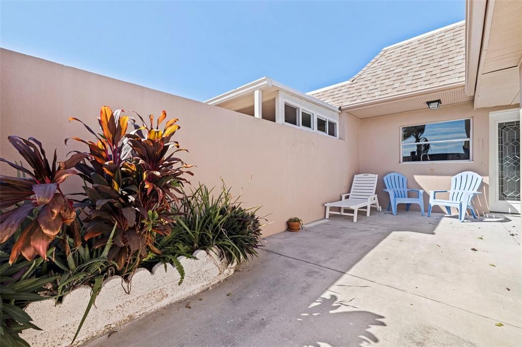 На продажу: $545,000 (2 спален, 2 ванн, 1400 Квадратных фут)