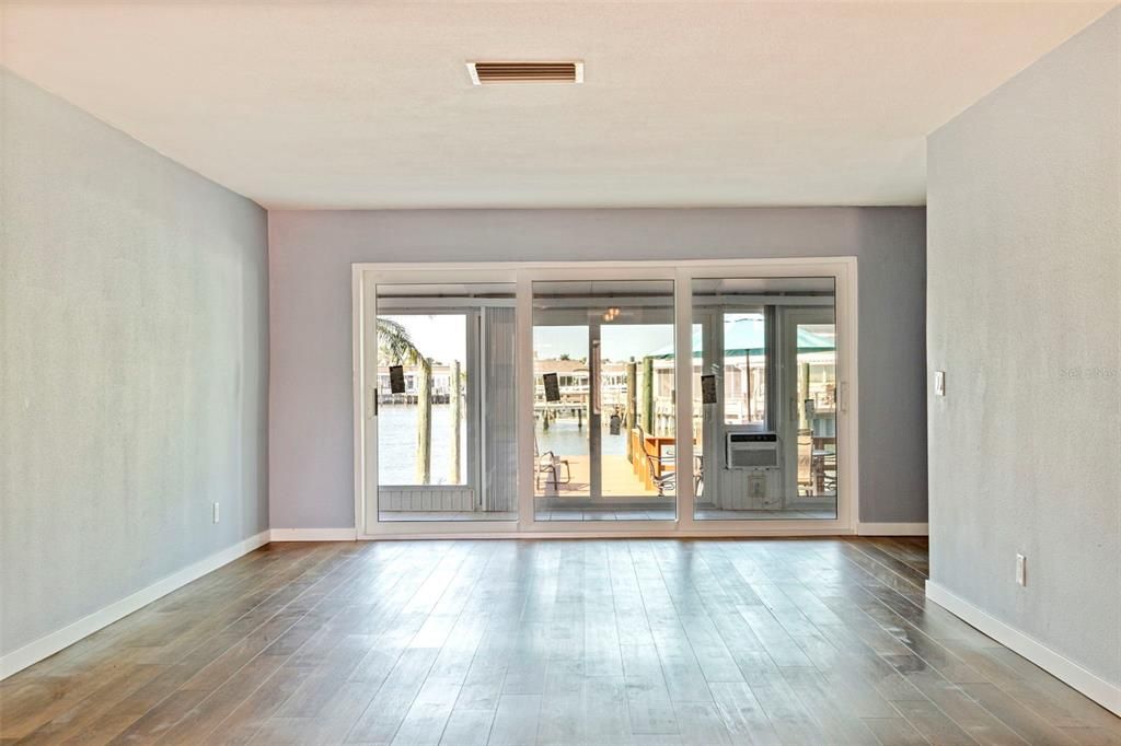 На продажу: $545,000 (2 спален, 2 ванн, 1400 Квадратных фут)