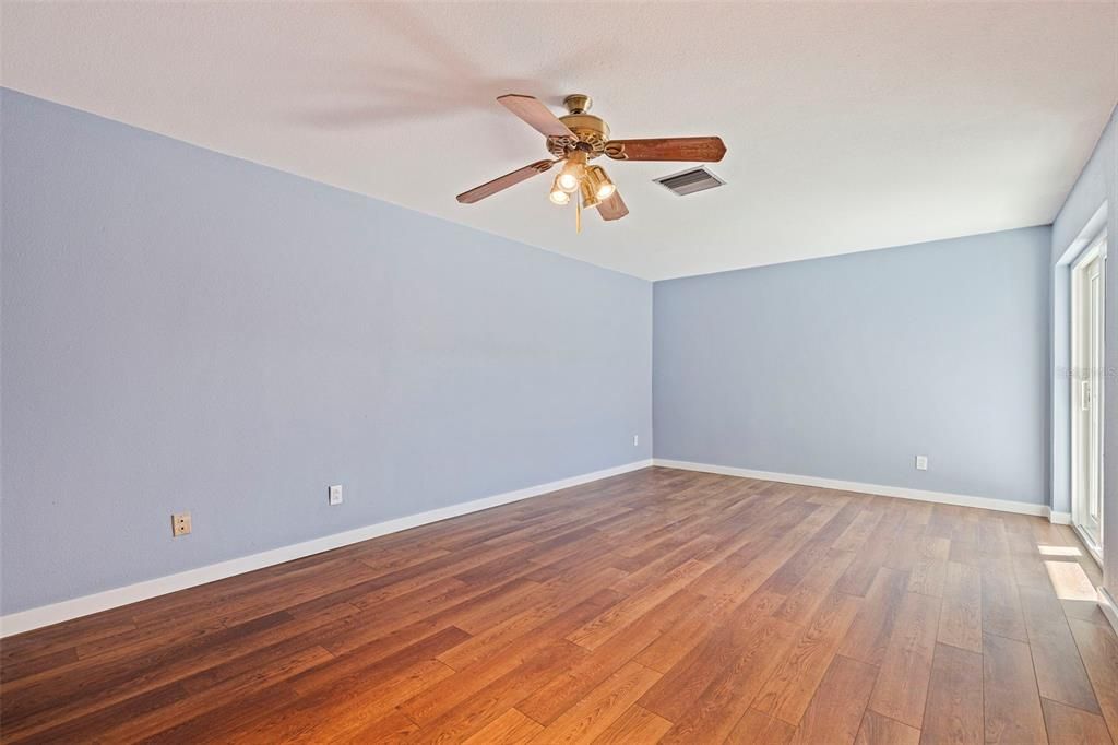 На продажу: $545,000 (2 спален, 2 ванн, 1400 Квадратных фут)