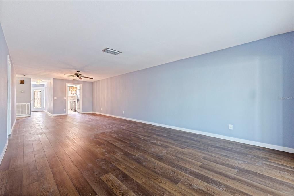 На продажу: $545,000 (2 спален, 2 ванн, 1400 Квадратных фут)