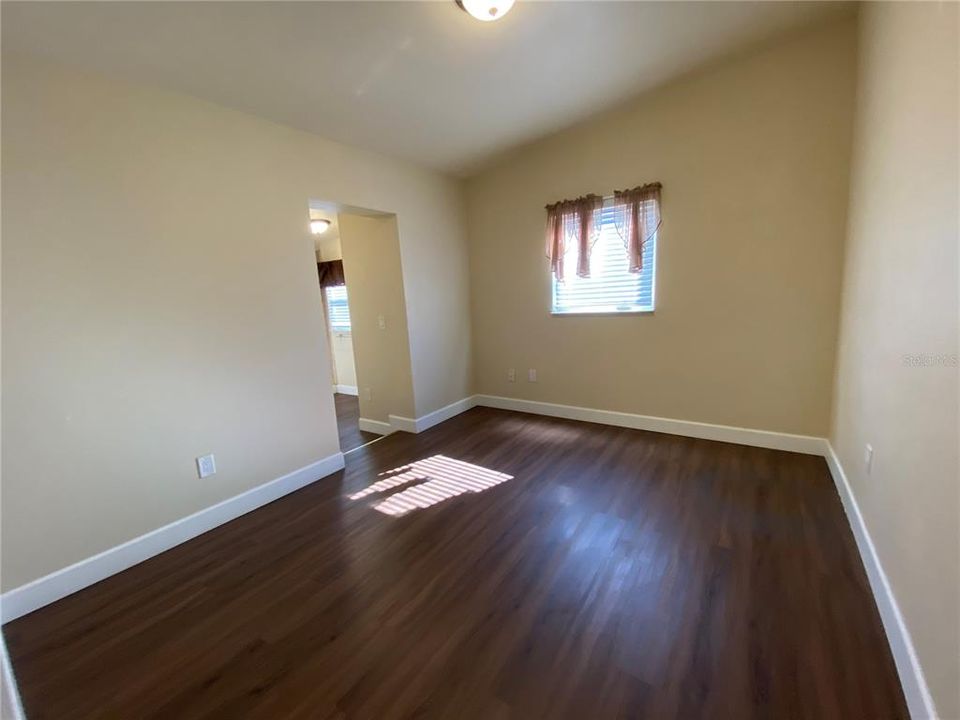 В аренду: $1,300 (2 спален, 2 ванн, 800 Квадратных фут)