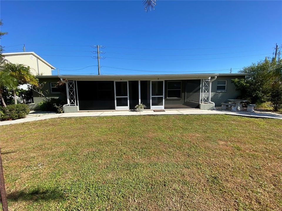 В аренду: $1,300 (2 спален, 2 ванн, 800 Квадратных фут)