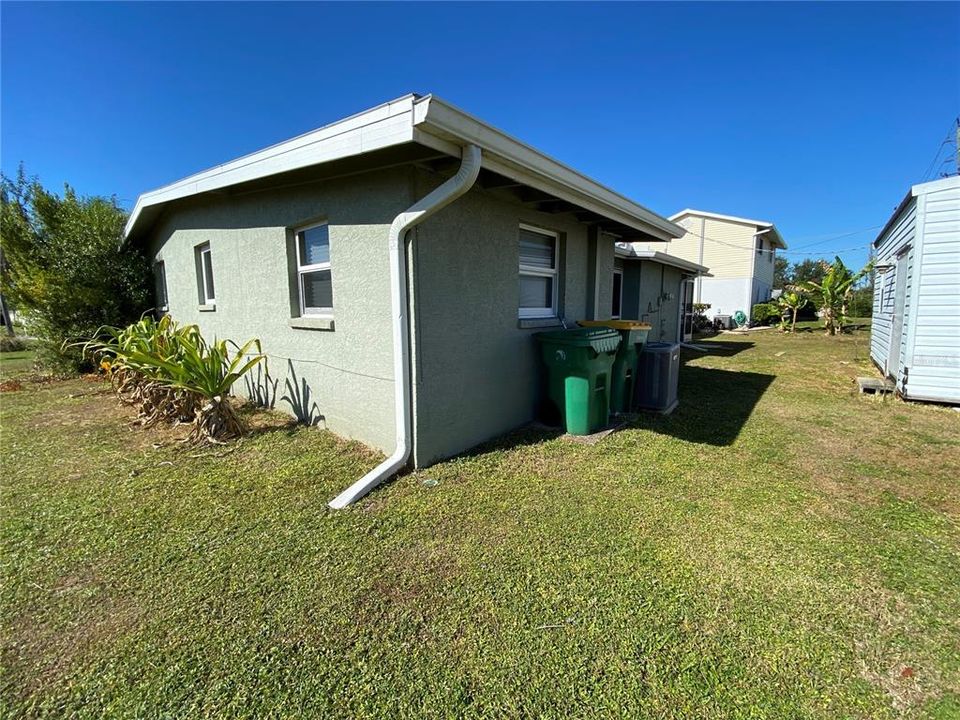 В аренду: $1,300 (2 спален, 2 ванн, 800 Квадратных фут)