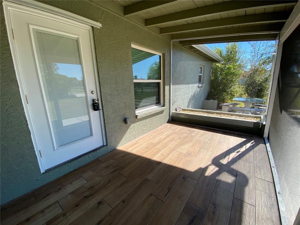 В аренду: $1,300 (2 спален, 2 ванн, 800 Квадратных фут)