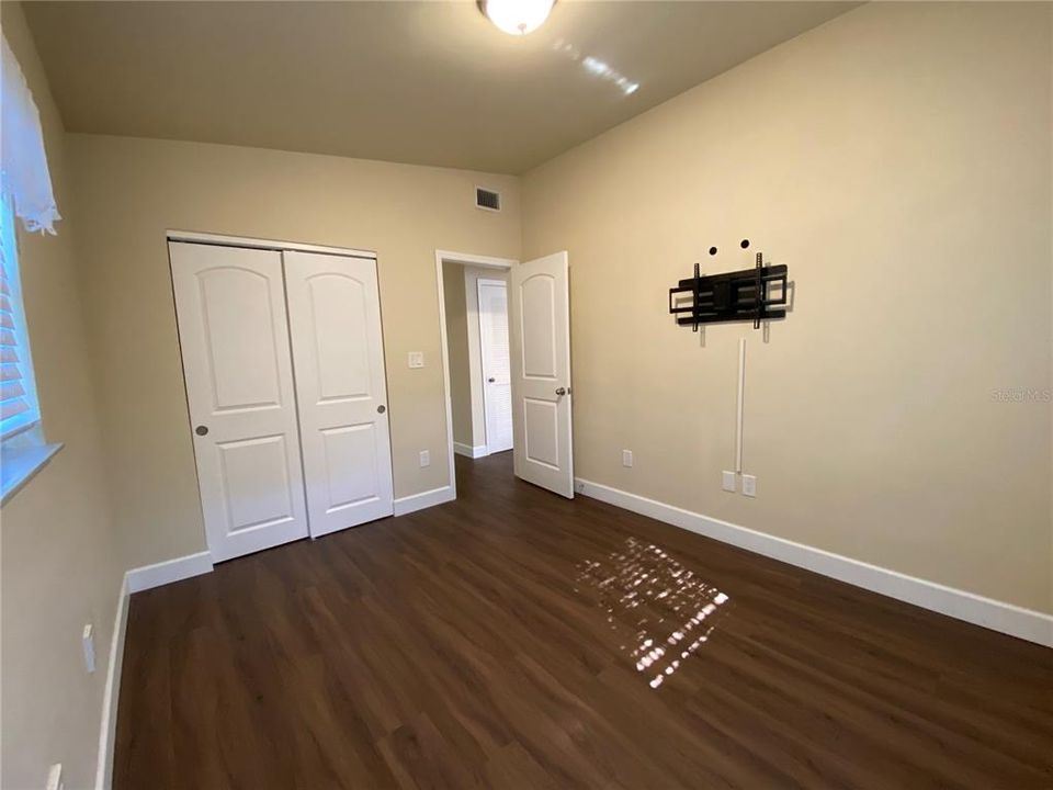 В аренду: $1,300 (2 спален, 2 ванн, 800 Квадратных фут)