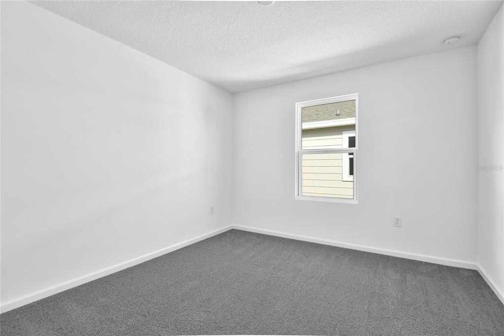 На продажу: $391,002 (5 спален, 3 ванн, 2807 Квадратных фут)