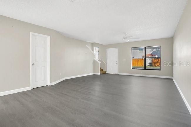 Active With Contract: $219,000 (3 beds, 2 baths, 1307 Square Feet)