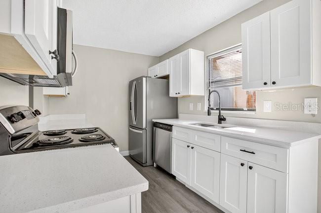 Active With Contract: $219,000 (3 beds, 2 baths, 1307 Square Feet)