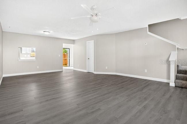 Active With Contract: $219,000 (3 beds, 2 baths, 1307 Square Feet)