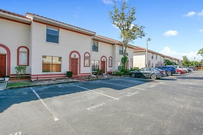 Active With Contract: $219,000 (3 beds, 2 baths, 1307 Square Feet)