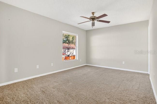 Active With Contract: $219,000 (3 beds, 2 baths, 1307 Square Feet)