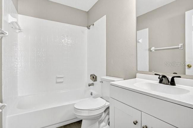 Active With Contract: $219,000 (3 beds, 2 baths, 1307 Square Feet)