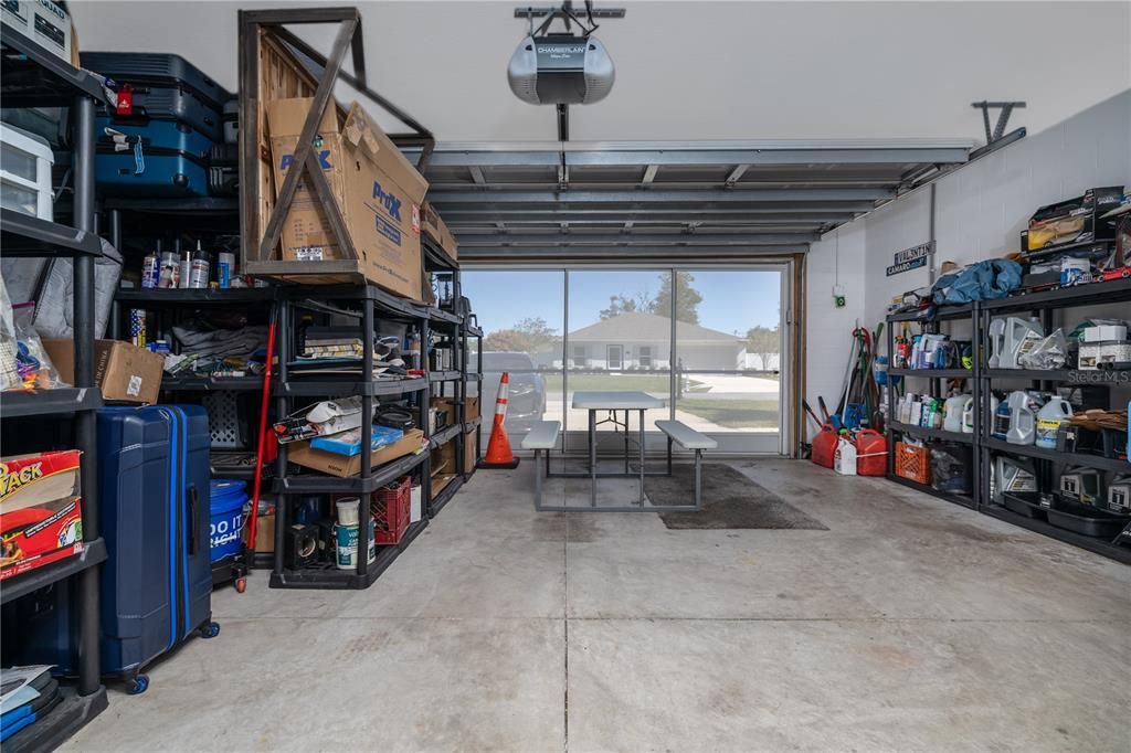 Activo con contrato: $359,900 (3 camas, 2 baños, 1958 Pies cuadrados)