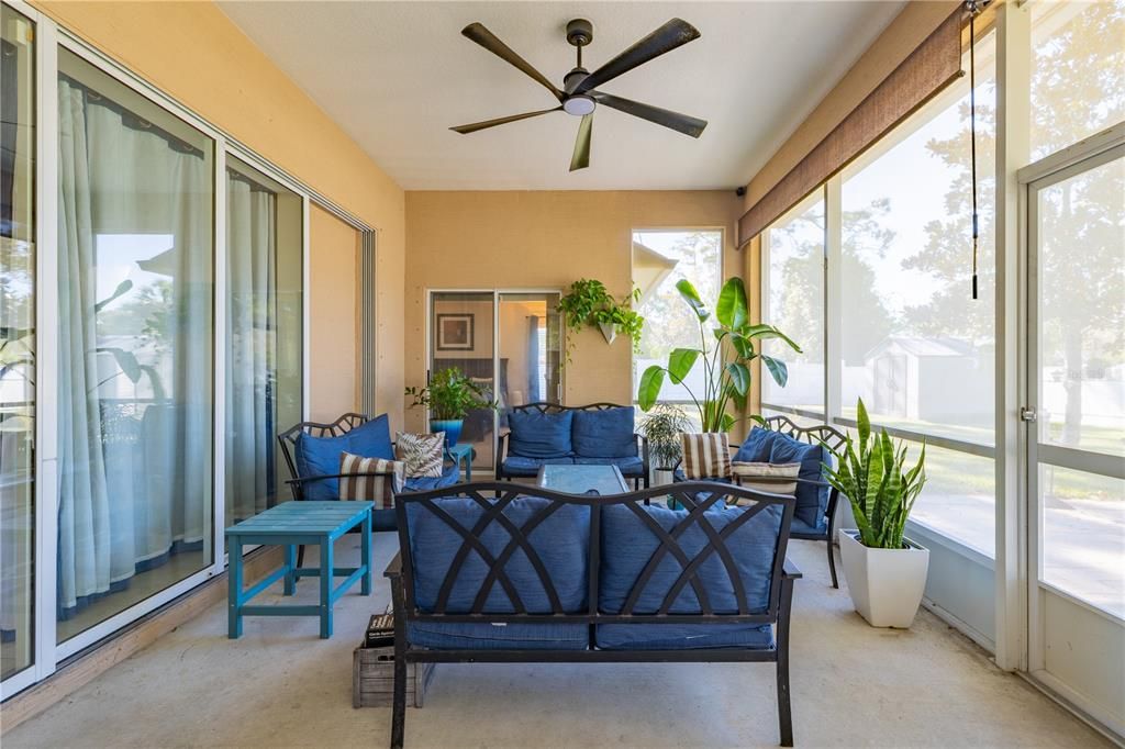 Activo con contrato: $359,900 (3 camas, 2 baños, 1958 Pies cuadrados)