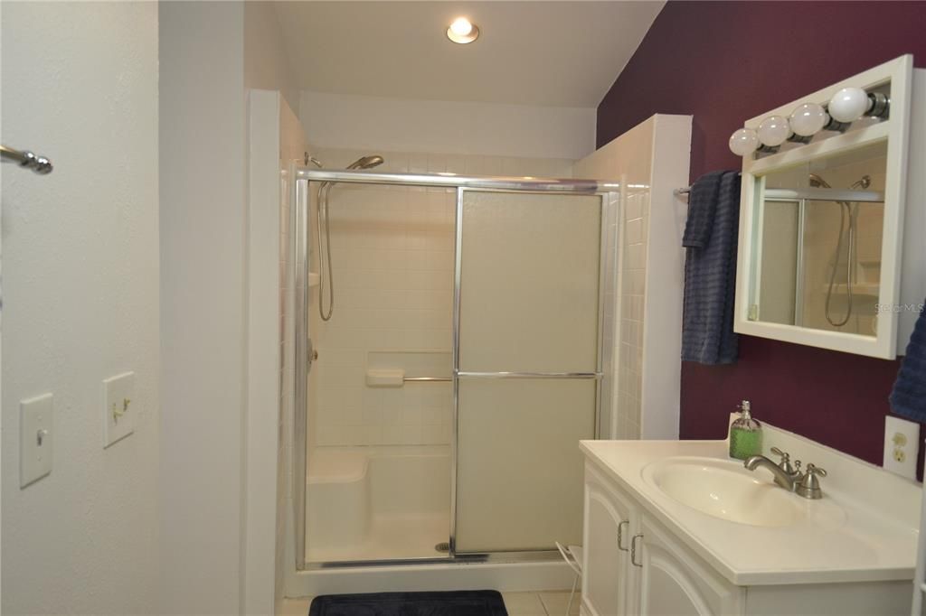 В аренду: $3,500 (3 спален, 2 ванн, 1376 Квадратных фут)