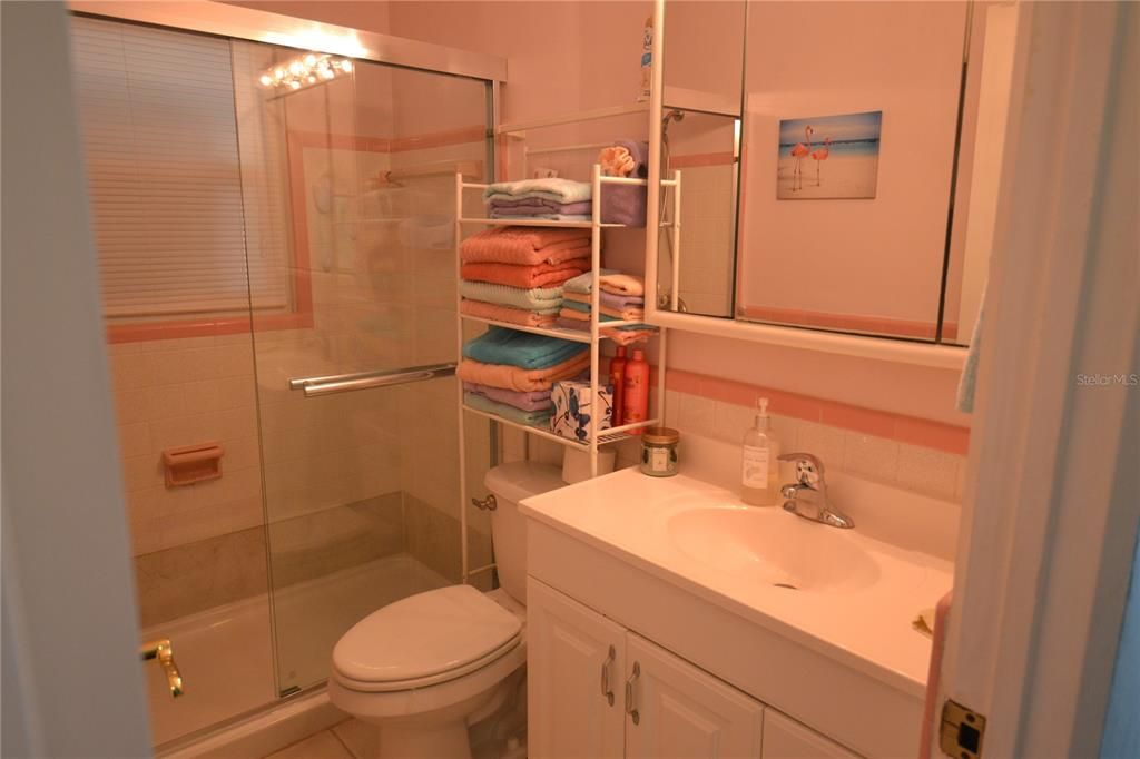 В аренду: $3,500 (3 спален, 2 ванн, 1376 Квадратных фут)